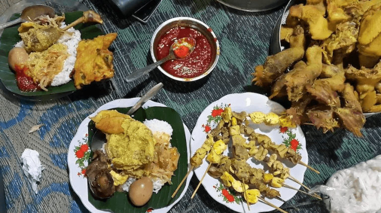 21 Makanan Khas Semarang Yang Wajib Kamu Cobain!